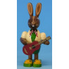 Osterhasenjunge mit Gitarre