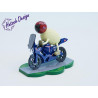 Schaf Racy mit blauem Motorrad 7,5cm