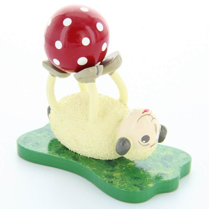 Schaf "Rolli", liegend mit Ball