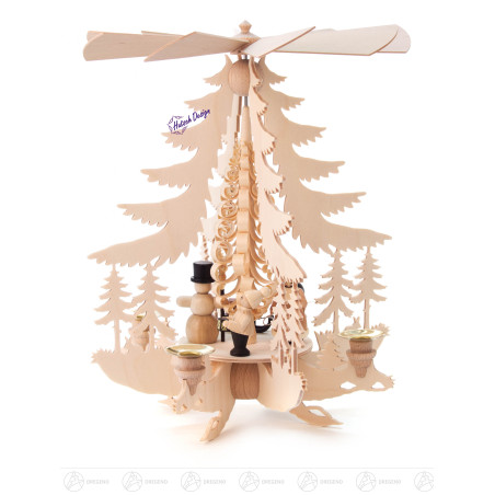 Pyramide mit Weihnachtsfiguren
