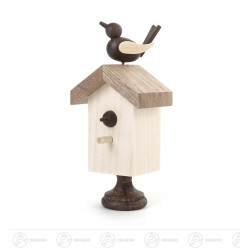 Starhaus mit Singvogel, natur