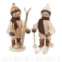 Kinder mit Ski groß natur (2)