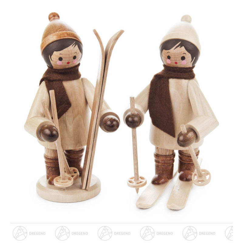 Kinder mit Ski groß natur (2)