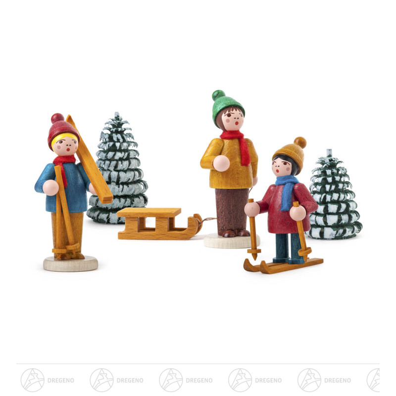 Wintersportler farbig lasiert mit Bäumen (5)