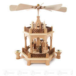 Pyramide mit Christi...