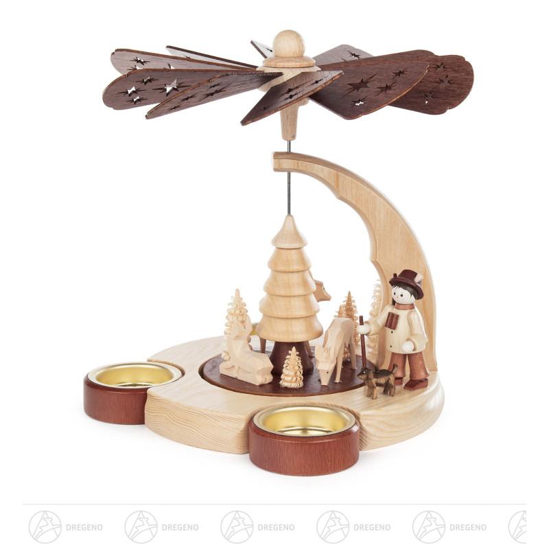 Pyramide mit Jäger und Rehen für Teelichte