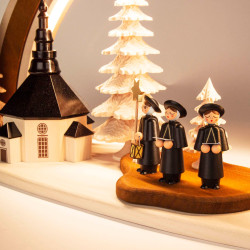 Massivholzbogen Seiffener Kirche mit Kurrende und LED-Beleuchtung (Trafo: 100...240V) 30x45cm