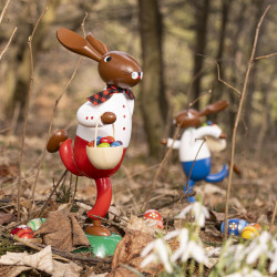 Hase Eierdieb rot groß mit Korb 34cm