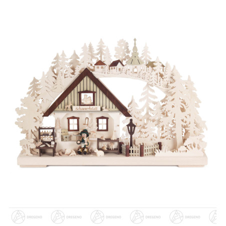 Schwibbogen Schauwerkstatt mit Schnitzer, klein, indirekt elektrisch beleuchtet