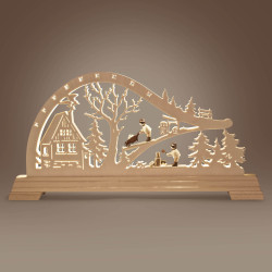 Schwibbogen Waldhütte mit Waldarbeiter und LED Beleuchtung 32x63cm