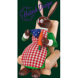 Häsin im Lehnstuhl  14 cm