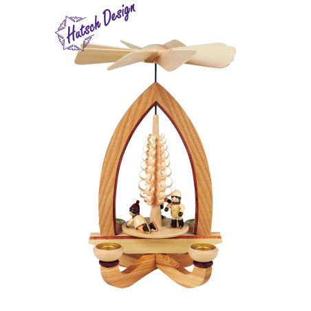 Pyramide mit Eisläufer  (4,5 cm) 28cm