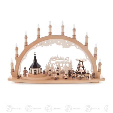 Schwibbogen mit Seiffener Kirche und Weihnachtsmarkt, elektrisch beleuchtet, mit Innenbeleuchtung 43x66cm