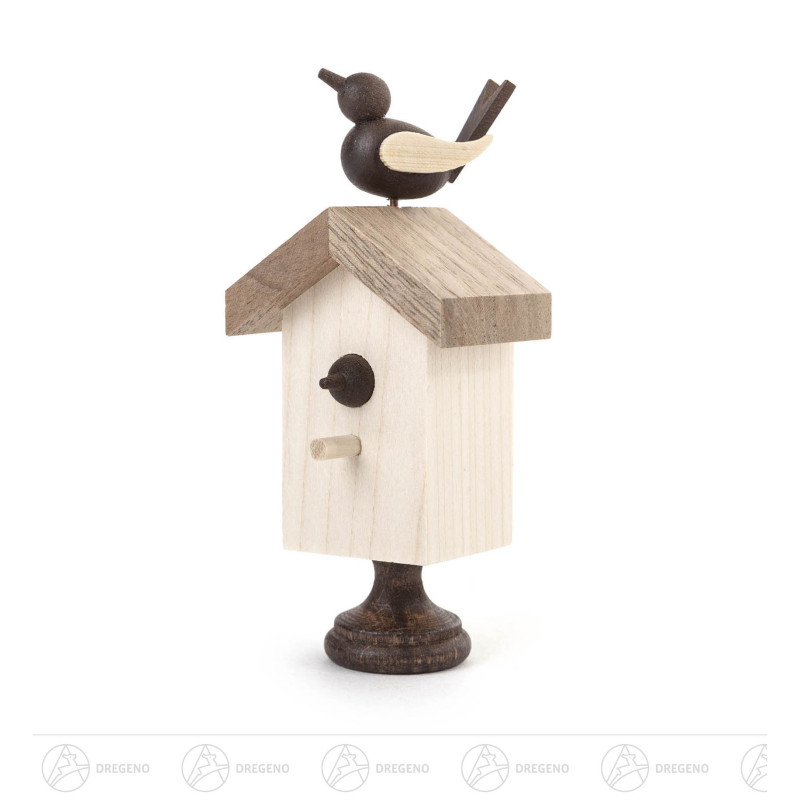 Starhaus mit Singvogel, natur