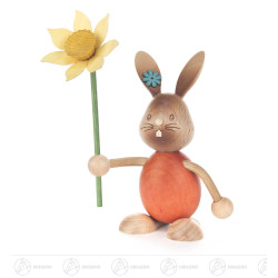 Hase Stupsi mit Blume