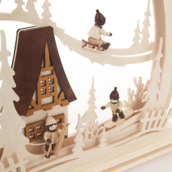 Erzgebirgsbogen Winterkinder mit LED-Beleuchtung 33x31cm