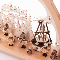 Schwibbogen mit Seiffener Kirche und Weihnachtsmarkt, elektrisch beleuchtet, mit Innenbeleuchtung 43x66cm
