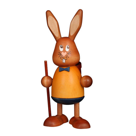 Hasenjunge mit Eierkorb